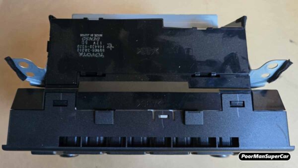 Lexus GS300 GS400 GS430 1997-2005 PIONEER RADIO CASSETTE PLAYER 86120-3A542 and AC control Unit - Image 3