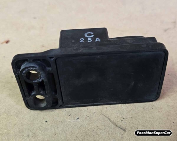 Lexus GS300 GS400 GS430 Headlight Washer Control Relay OEM 85942-30010 (1997-2005) - Used - Image 3