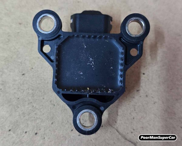 Lexus GS300 GS400 GS430 Petrol Deceleration Sensor OEM 89441-30050 (1997-2005) - Used - Image 3