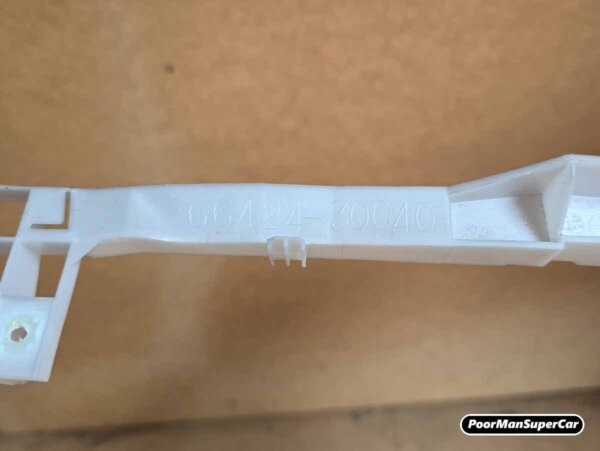 Lexus GS300 GS430 Aristo Spacer, Side Rail, Rear LH (1997-2005) - OEM - Used - Image 2